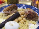 Langues d'oiseaux- plat de pâtes traditionnelles sauce blanche à l'agneau et cannelle