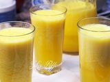 Milkshake banane- pêche jaune- cantaloup- abricots au skyr et au miel