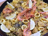 Paella aux fruits de mer- poulet- artichauts-haricots verts et carottes