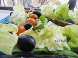 Salade verte aux tomates cerises