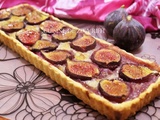 Tarte figues fraîches crème aux noix et aux amandes