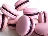 Savoureux Macarons Cassis de m.o.f