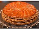 Galette des rois : à la pâte de sésame noir et crème d'amande au yuzu