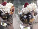 Gâteau moelleux aux fruits en verrine pour un gâteau raté mais un dessert réussi