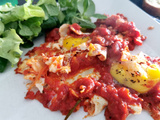 Tomates confites aux oeufs romarin et ail