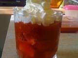 Verrine de fraise et sa chantilly