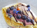 Crêpes mousse de mytrilles et bigarade et et son trait de chocolat noir