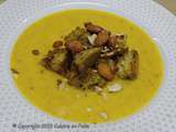 Velouté de potimarron aux sanguins, croûtons au curcuma