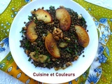 Salade tiède de lentilles vertes, pommes rôties et noix