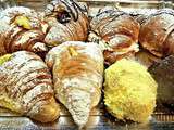 Croissants fourrés aux amandes et au chocolat