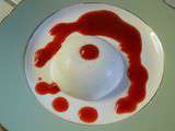 Panna cotta vanille sur coulis de fraises framboises