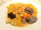 Tajine boeuf, carottes, fèves et pruneaux