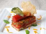 Brunoise de tomates multicolores sur gelée de tomates et sablé parmesan tomates séchées