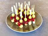 Brochettes raisin, comté, viande des grisons