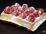 Gaufre aux framboises sur sorbet citron