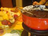 Fondue au chocolat et fruits de saison