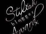 J’ai reçue un prix « stylish blogger award » :