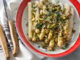 Asperges blanches, vinaigrette et pistaches