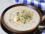 Velouté de chou fleur à la noix de muscade