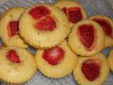 Mini-cakes°°°aux°°°fraises