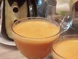 Jus d'ananas, carottes, pommes et gingembre