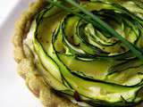 Tartelettes au thé matcha et aux courgettes comme des fleurs, pour déguster du thé vert en version salée