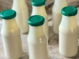 Yaourts à boire au soja au sirop