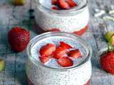 Chia pudding et sa compotée fraises-rhubarbe