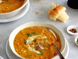 Soupe de pois cassés et lentilles corail au curry