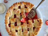 Tarte quadrillée aux fraises et à la rhubarbe