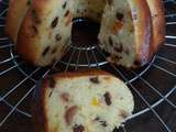 Bundt cake aux dattes, abricots, poires et raisins secs