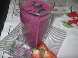 Smoothie myrtilles-fraises