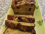 Banana bread whithout butter but whith chocolate chips, nuts, almonds and others thing, sans beurre mais avec des pépites de chocolat et des noisettes, amandes et noix de cajou