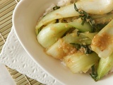 Pak Choï ou Bok Choy, gingembre frais et graines de sésame