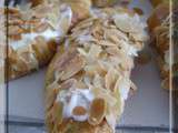 Croissants aux amandes