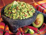 Guacamole d'avocats et tortillas