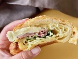 Croissants au jambon et au pavé d’Affinois