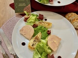 Salade au canard et aux poires rôties au poivre fumé