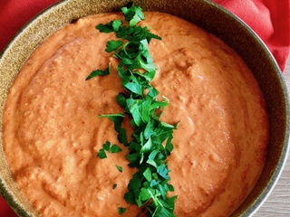 Tartinade aux poivrons rouges et chèvre frais