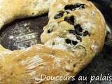 Pain aux olives et au thym