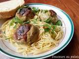 Spaghettinis aux boulettes de poulet au pesto