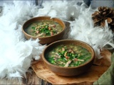 Bouillon de riz et lentilles aux lardons persillés