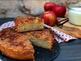 Gâteau fondant au yaourt aux pommes et sa croûte craquante