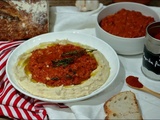 Purée de haricots blancs au muhammara de Yotam Ottolenghi