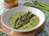 Purée glacée d’asperges vertes à l’huile d’olive et pointes sautées