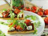 Tartines aux tomates cerises et bleu