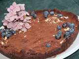 Tarte au chocolat, myrtilles et noisettes