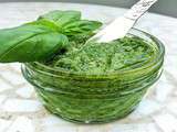 Comment faire une sauce pesto au basilic très simplement