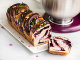 Babka aux fruits rouges