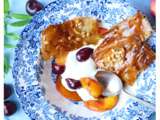 Fromage blanc aux fruits d’été poêlés et crackers de pâte filo au miel de lavande